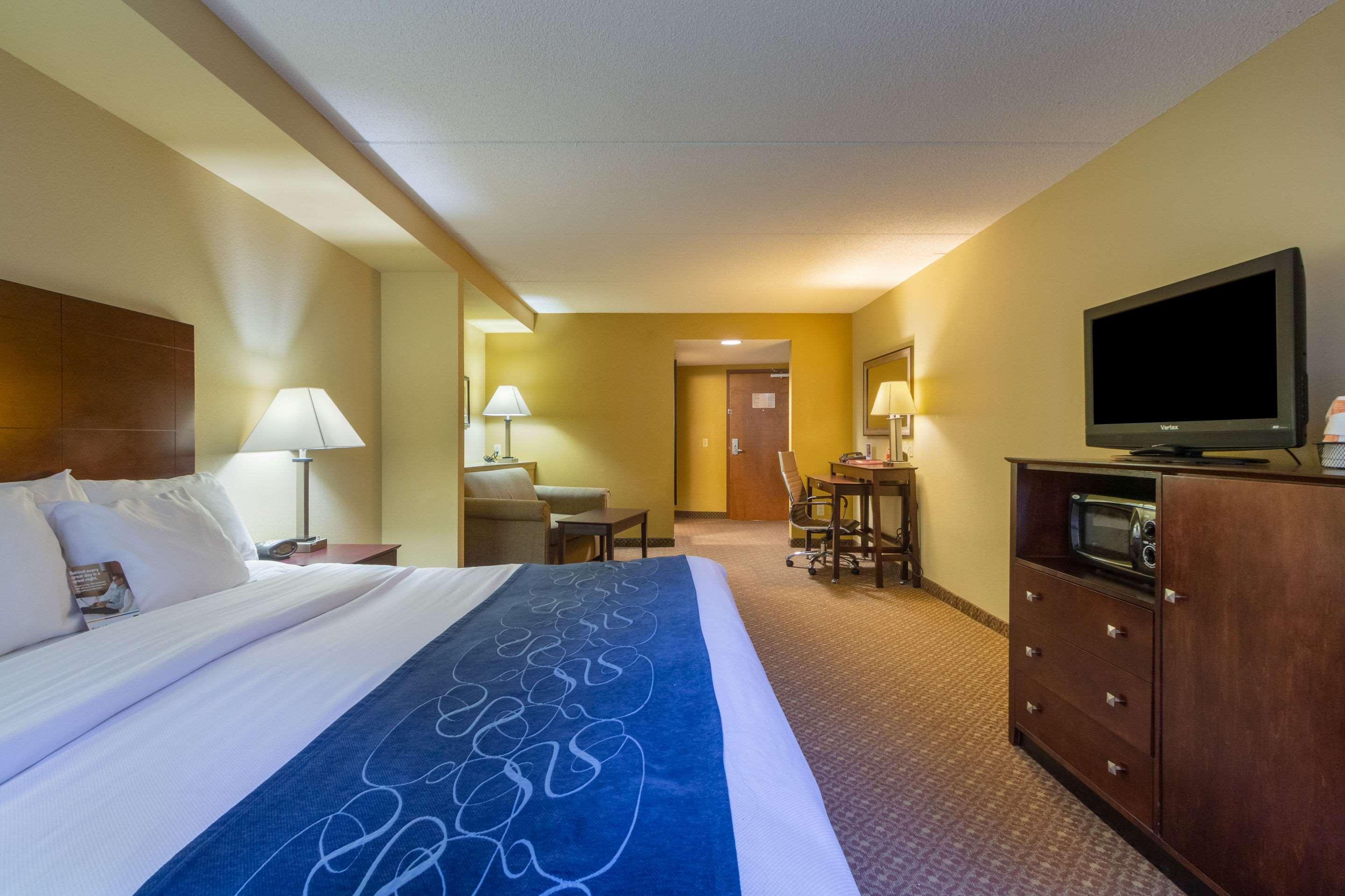 Comfort Near Battlefield Visitor Center Hotel 3*